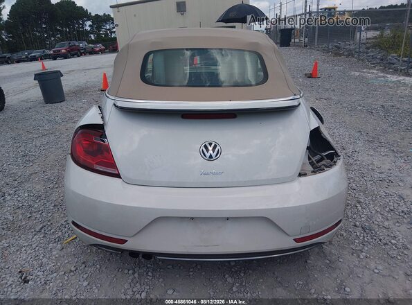 3VW5DAAT5KM502900 2019 VOLKSWAGEN BEETLE White 