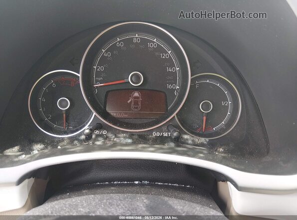 3VW5DAAT5KM502900 2019 VOLKSWAGEN BEETLE White სალონის 360-გრადუსიანი ხედი