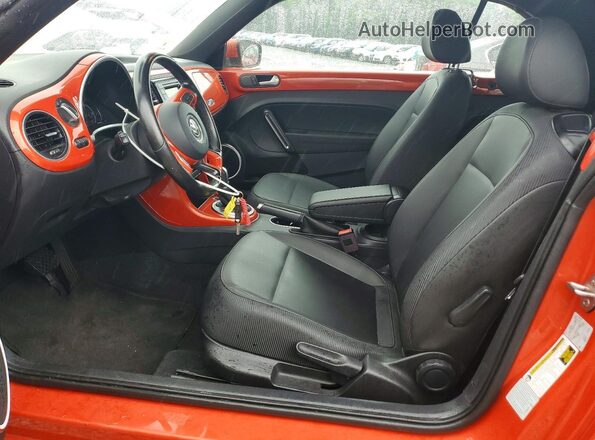 3VW5DAAT6JM502368 2018 VOLKSWAGEN BEETLE Orange წინა სალონის ხედი