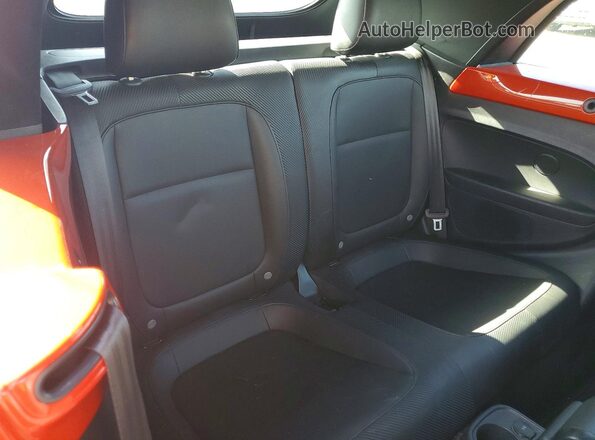 3VW5DAATXJM506892 2018 VOLKSWAGEN BEETLE Orange 
