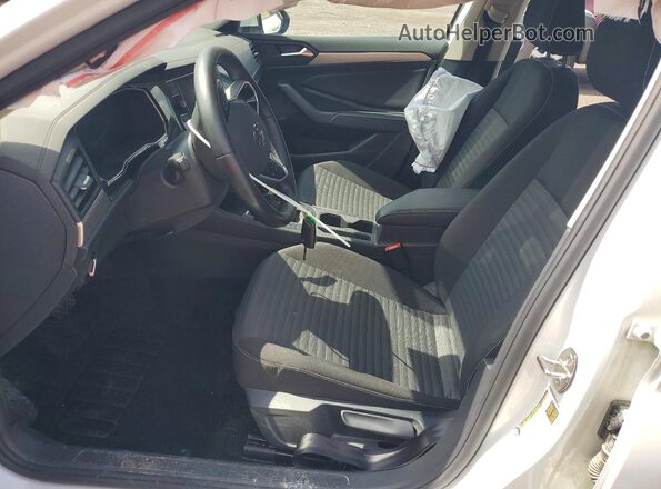 3VW5M7BU0RM058667 2024 VOLKSWAGEN JETTA Белый Вид салона спереди