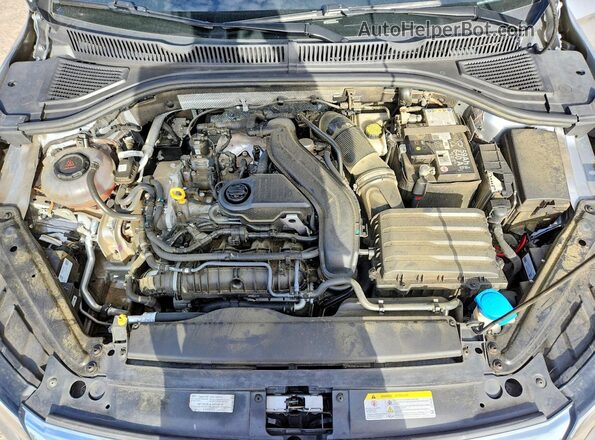 3VW5M7BU1RM010644 2024 VOLKSWAGEN JETTA Silver Вид задньої частини салону