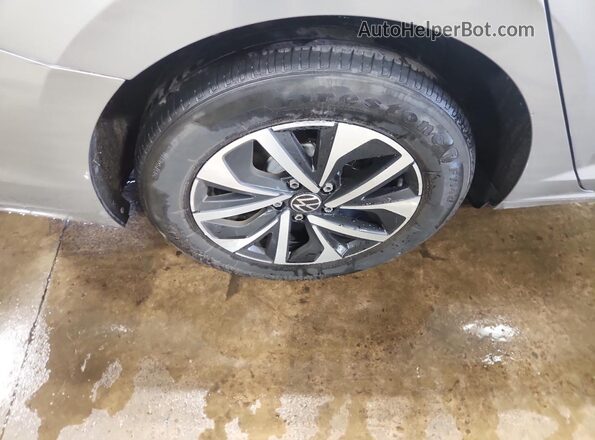 3VW5M7BU2RM037285 2024 VOLKSWAGEN JETTA Gray 