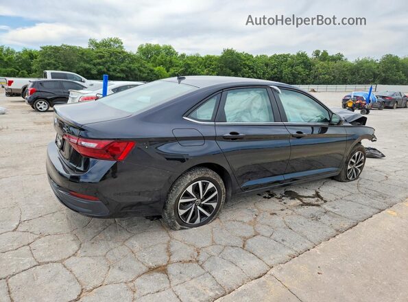 3VW5M7BU2RM092612 2024 VOLKSWAGEN JETTA Черный Задняя правая четверть