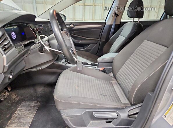 3VW5M7BU3RM023332 2024 VOLKSWAGEN JETTA Silver Widok wnętrza z przodu