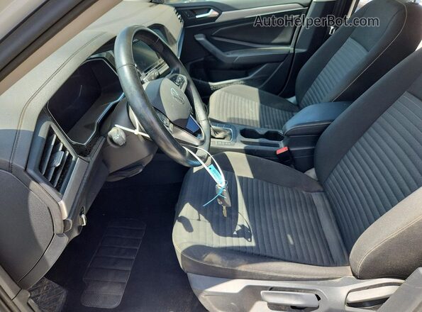 3VW5M7BU4RM004790 2024 VOLKSWAGEN JETTA White Widok wnętrza z przodu