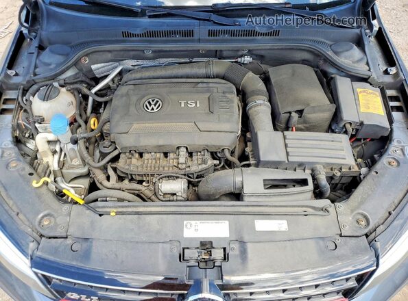 3VW5T7AJ8HM320315 2017 VOLKSWAGEN JETTA Gray Vista interior trasera
