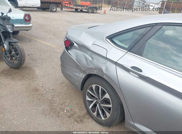3VW5X7BU3SM011985 2025 VOLKSWAGEN JETTA Серый Вид спереди