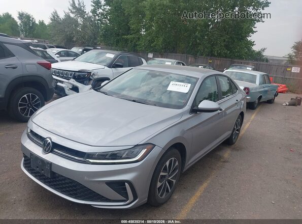3VW5X7BU3SM011985 2025 VOLKSWAGEN JETTA Серый Передняя левая четверть