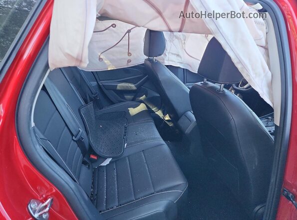 3VW7M7BU0RM095601 2024 VOLKSWAGEN JETTA Красный Вид задних сидений