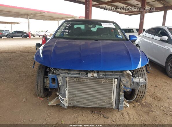 3VW7M7BU2NM021672 2022 VOLKSWAGEN JETTA Blue Widok z przodu