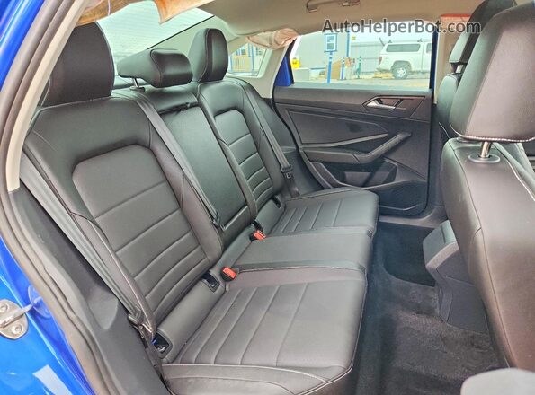 3VW7M7BU4RM067171 2024 VOLKSWAGEN JETTA Blue Widok tylnych siedzeń