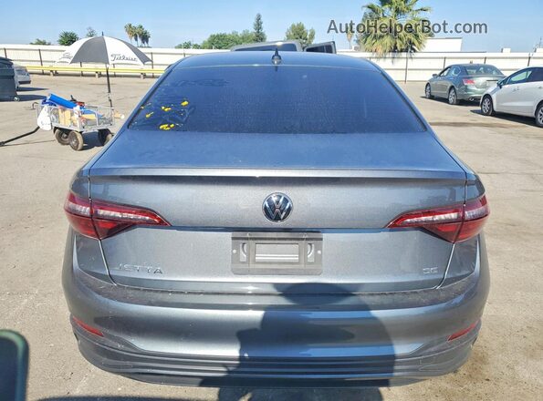 3VW7M7BU4RM079613 2024 VOLKSWAGEN JETTA Серый Вид сзади