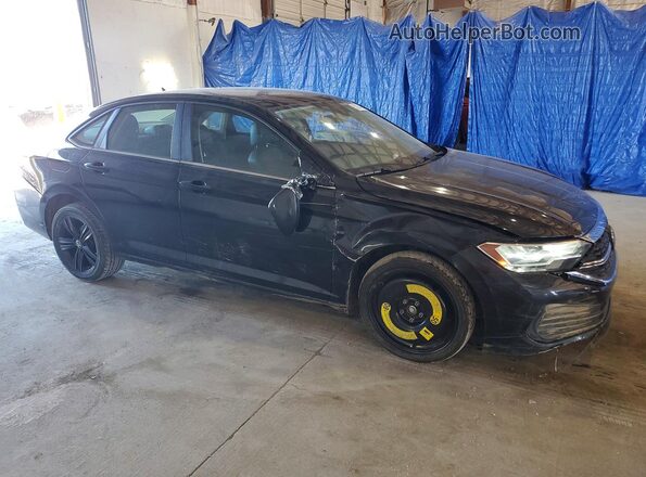 3VW7M7BU6RM095876 2024 VOLKSWAGEN JETTA Black Przód prawy