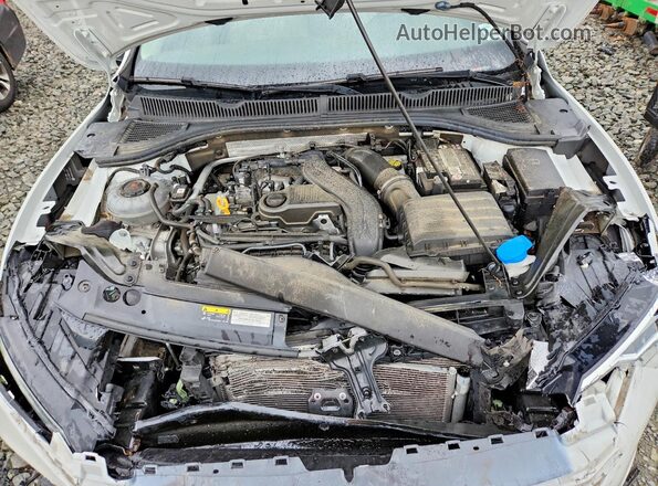 3VW7M7BU7NM021571 2022 VOLKSWAGEN JETTA White უკანა სალონის ხედი