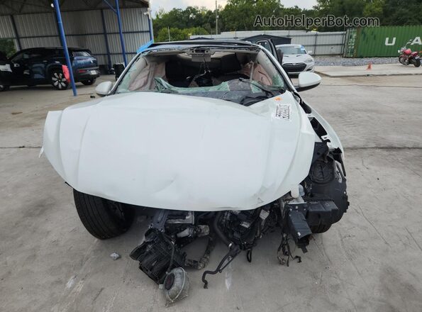 3VW7M7BUXRM058118 2024 VOLKSWAGEN JETTA White 360 interior view