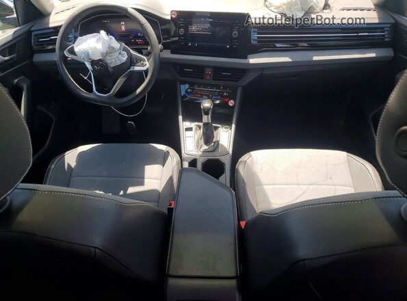 3VW7W7BU1TM010301 2026 VOLKSWAGEN JETTA Black წინა პანელის ხედი