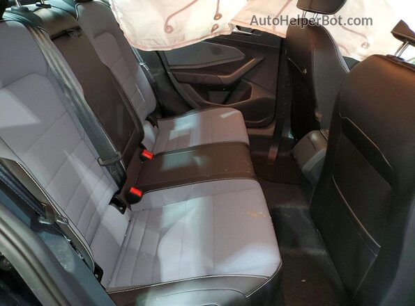 3VW7W7BU2TM025079 2026 VOLKSWAGEN JETTA Black Вид задніх сидінь