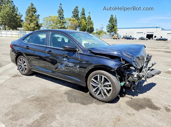 3VW7X7BU5SM046049 2025 VOLKSWAGEN JETTA Черный Передняя правая четверть