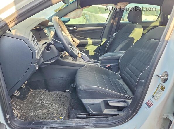 3VWAM7BU4RM048514 2024 VOLKSWAGEN JETTA White Vista interior delantera