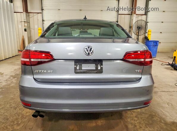3VWB67AJ4HM222019 2017 VOLKSWAGEN JETTA Gray Rear view