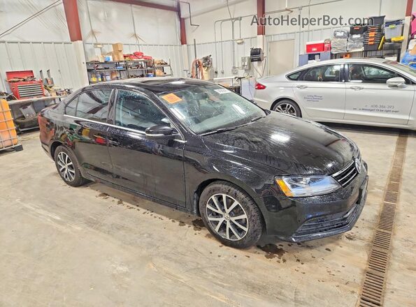 3VWB67AJ6HM265115 2017 VOLKSWAGEN JETTA Black Przód prawy