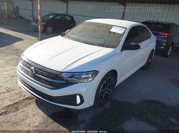 3VWBM7BU9RM044284 2024 VOLKSWAGEN JETTA White Przód lewy