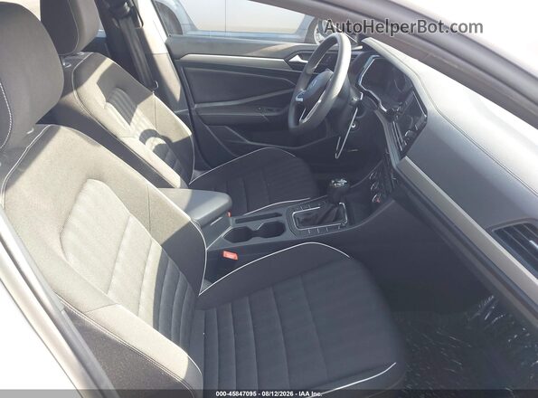 3VWBM7BUXPM010965 2023 VOLKSWAGEN JETTA White Front interior view