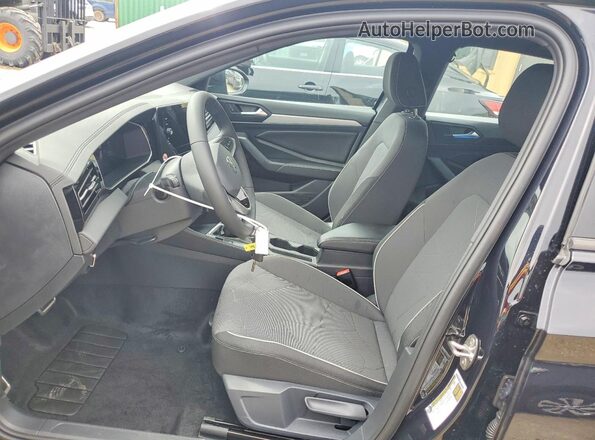 3VWBW7BUXTM077408 2026 VOLKSWAGEN JETTA Black Вид салону спереду