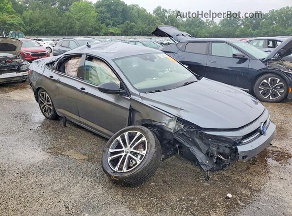 3VWBX7BU4SM108244 2025 VOLKSWAGEN JETTA Серый Передняя правая четверть