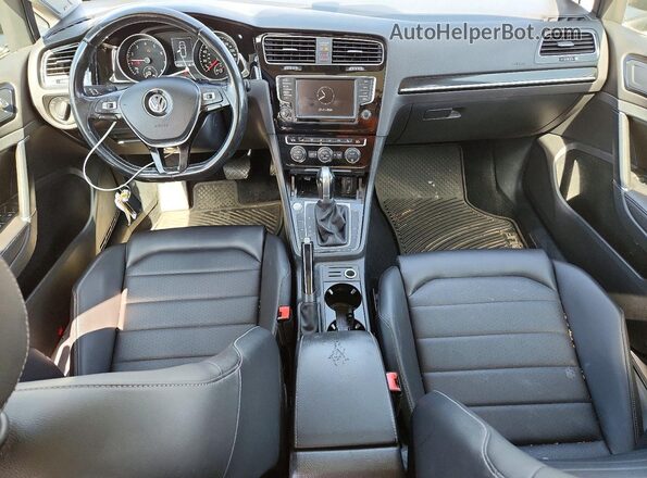 3VWC17AU4HM507333 2017 VOLKSWAGEN GOLF Black Вид панелі приладів