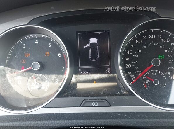 3VWC17AU8HM501339 2017 VOLKSWAGEN GOLF Black Widok tylnych siedzeń