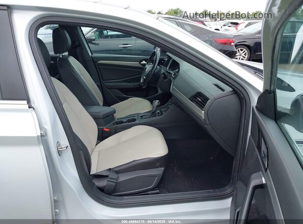 3VWC57BU0KM099987 2019 VOLKSWAGEN JETTA Серый Вид салона спереди