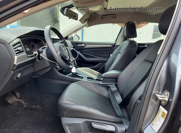 3VWC57BU1KM204892 2019 VOLKSWAGEN JETTA Gray Вид салону спереду