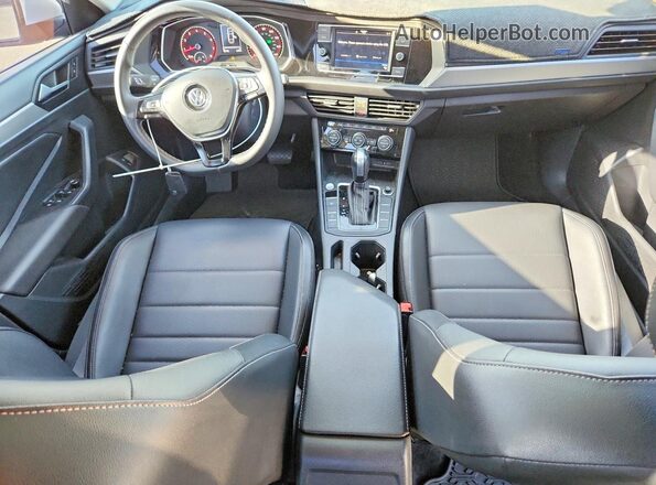 3VWC57BU2MM096382 2021 VOLKSWAGEN JETTA Белый Вид панели приборов