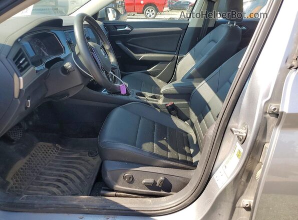 3VWC57BU3MM033095 2021 VOLKSWAGEN JETTA Silver Front interior view