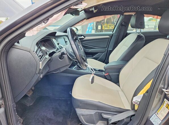 3VWC57BU4KM270630 2019 VOLKSWAGEN JETTA Gray Front interior view