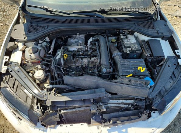 3VWC57BU5KM040191 2019 VOLKSWAGEN JETTA Белый Вид задней части салона