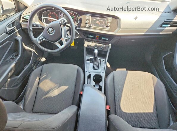 3VWC57BU5KM040191 2019 VOLKSWAGEN JETTA Белый Вид панели приборов