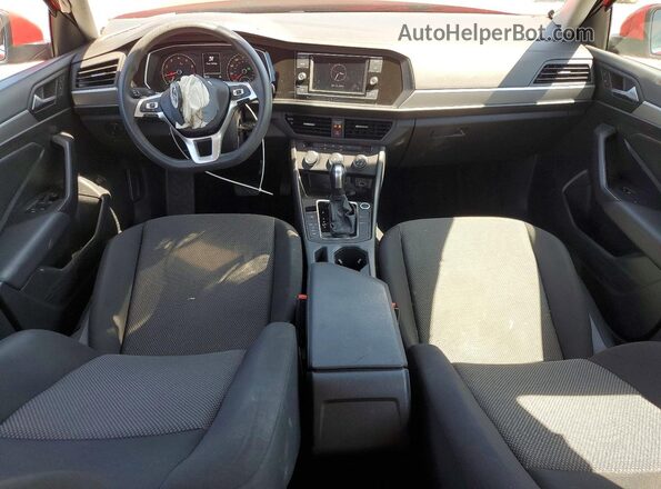 3VWC57BU5KM185408 2019 VOLKSWAGEN JETTA Красный Вид панели приборов
