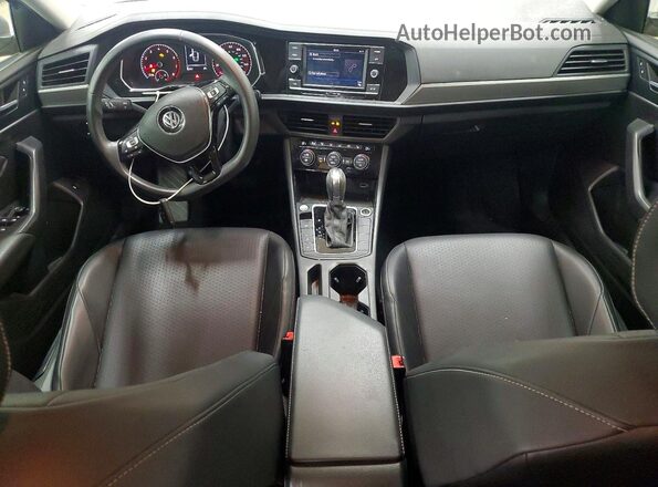 3VWC57BU5KM241475 2019 VOLKSWAGEN JETTA Silver Dashboard view