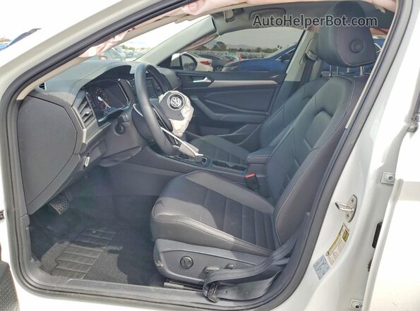 3VWC57BU5MM069337 2021 VOLKSWAGEN JETTA Белый Вид салона спереди