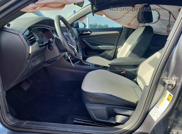 3VWC57BU6KM022038 2019 VOLKSWAGEN JETTA Gray Widok wnętrza z przodu