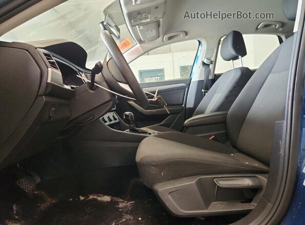 3VWC57BU7KM023585 2019 VOLKSWAGEN JETTA Синий Вид салона спереди