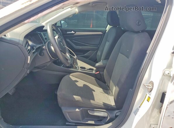 3VWC57BU7KM093829 2019 VOLKSWAGEN JETTA Белый Вид салона спереди