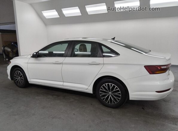 3VWC57BU8KM144674 2019 VOLKSWAGEN JETTA Белый 