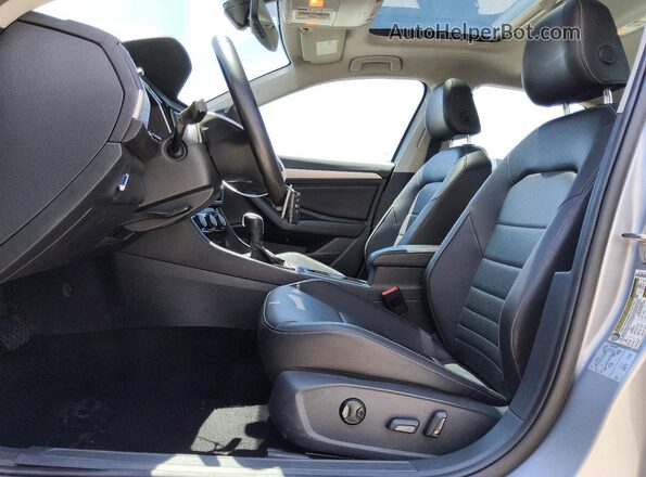 3VWC57BU8MM100838 2021 VOLKSWAGEN JETTA Gray Вид салону спереду