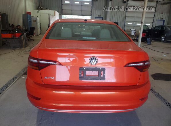 3VWC57BU9KM095792 2019 VOLKSWAGEN JETTA Orange Rear view