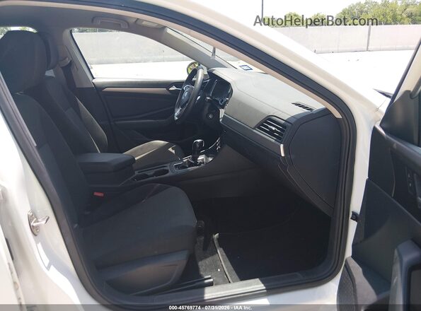 3VWC57BU9KM125308 2019 VOLKSWAGEN JETTA White Front interior view