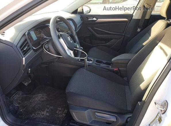 3VWC57BUXMM084092 2021 VOLKSWAGEN JETTA White Widok wnętrza z przodu